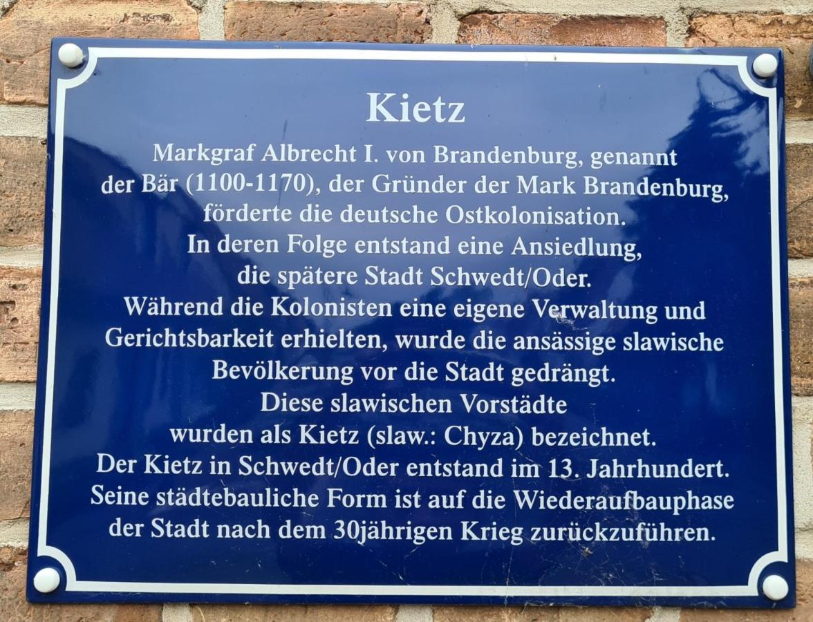 Die Ferienwohnung "Am Kietz" ชเวดท์ ภายนอก รูปภาพ